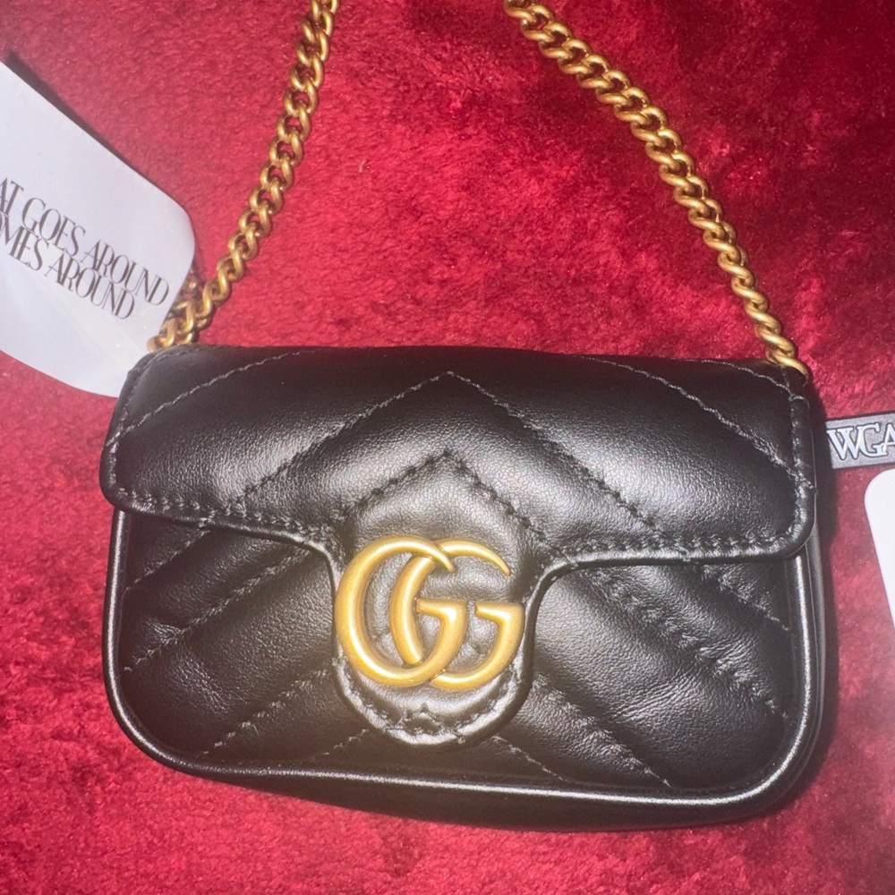 Gucci GG Marmont COIN PURSE Flap Bag Matelasse Leather Super Mini … pre loved